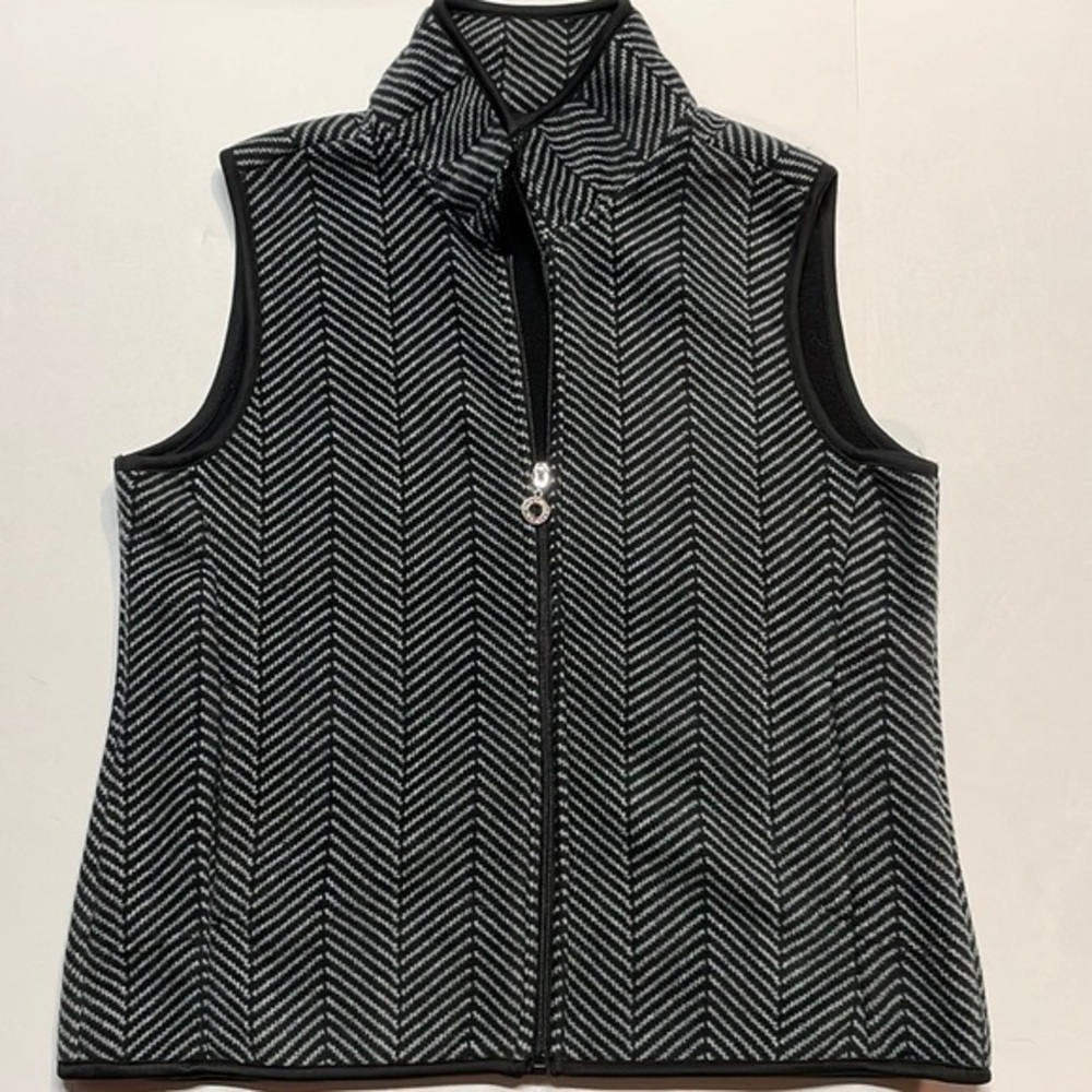 The Savile Row Co. Women’s black and gray fleece zip up vest. Size L